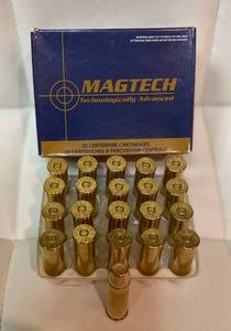 lot 23 image: Magtech  20 Centerfire cartidges (21 total) 454 Casull