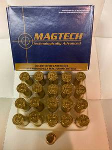 lot 24 image: Magtech  20 Centerfire cartidges (21 total) 454 Casull