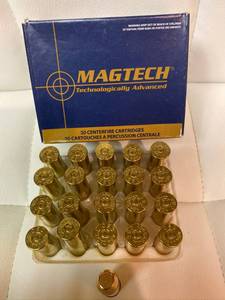 lot 27 image: Magtech  20 Centerfire cartidges (21 total) 454 Casull