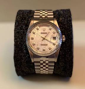 lot 72 image: Replica Rolex Watch