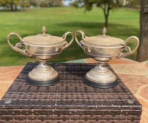 lot 90 image: 2 Silver plated serving dishes