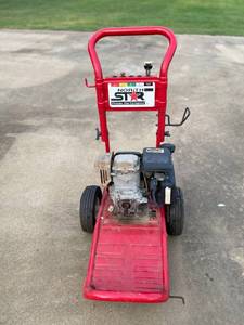 lot 105 image: Pressure Washer only the motor works