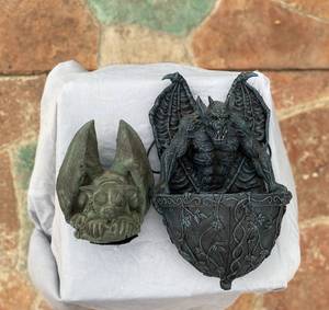 lot 126 image: 2 Gargoyle pieces