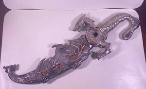 lot 135 image: Dragon Knife with Sheath