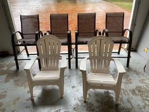 lot 148 image: 6 Outdoor Chairs