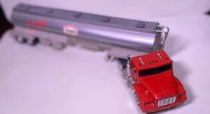 lot 168 image: Toy Tractor trailer