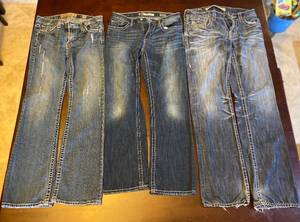 lot 178 image: Jeans BKE sz 31