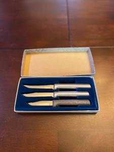 lot 217 image: Rada Boxed Kitchen Knife set