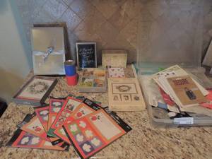 lot 111 image: Art & craft lot