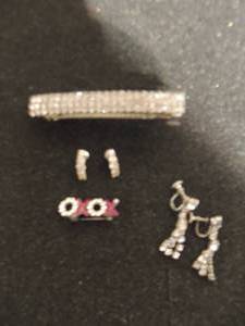 lot 331 image: Rhinestone- Earrings screw back, XOXO pin, hair clip 3.25 and illusion circle pierced earrings