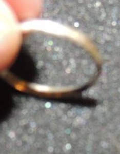 lot 375 image: Silver ring size 10
