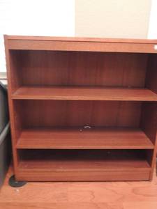 lot 239 image: BROWN SHELF UNITS - 3 TIER 36 X 36 X 12  QTY 2