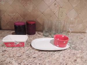 lot 64 image: Gibson dipchip plate, snowflake sugar dish, 6 glasses, 2 purple jars with lids