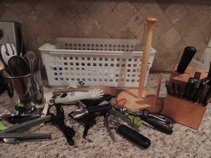 lot 63 image: Knife block, paper towel  holder, kitchen utensils etc.