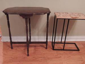 lot 174 image: Wooden side table 29x27x18 and wood side table with marble look top 29x25x11