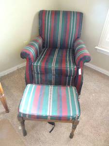 lot 12 image: Plaid chair 33x29x38 with matching foot stool 15x18x12
