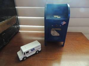 lot 102 image: U.S. mail box blue, mini postal truck both metal