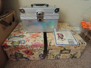 lot 217 image: Silver makeup caddy    2 photo memory collector boxes