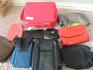 lot 189 image: small and medium coin purses, cigarette pouches and make up bags