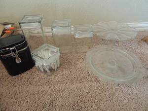 lot 38 image: 5 covered canisters & 2 glass cake stand