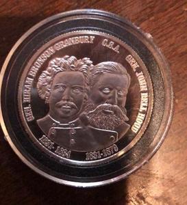 lot 379 image: General Granbury and General Hood on silver coin in hand case, coin is 1 58 diameter  Back has Granbury Texas  & Courthouse Hood County