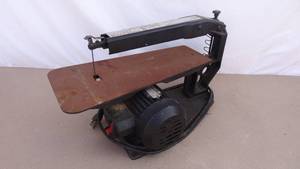 lot 42 image: Scroll saw