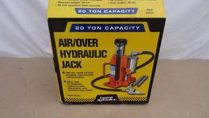 lot 77 image: AirOver hydraulic Jack - 20 ton capacity