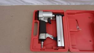 lot 79 image: American Air Nail Gun 18 Gauge