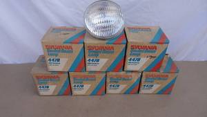 lot 92 image: Lot of 7 Sylvania sealed beam lamps 4478. 60w 13v PAR 46