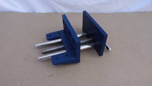 lot 97 image: 6 bench mounted wood working vise