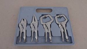 lot 104 image: 4 piece vise clamp set