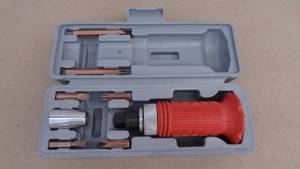lot 109 image: 7-piece impact driver with case