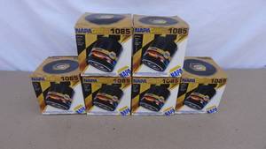 lot 110 image: Napa Gold 1085 oil filters