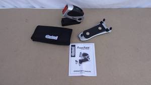 lot 119 image: Bushnell PivotPoint laser level, model 82897