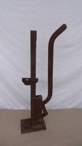 lot 131 image: Antique jack