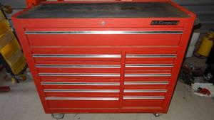 lot 151 image: US General double bank red roller cabinet 44 x 39 x 18