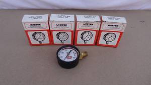 lot 155 image: Lot of 4 Ametek gauges, 2 300 PSI