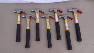 lot 156 image: Lot of 7 claw hammers, 16 oz