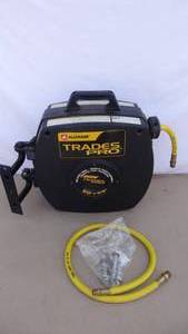 lot 172 image: Trades Pro air hose reel with 50 hose