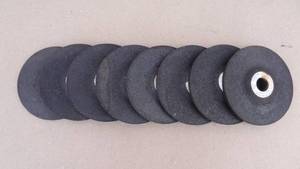 lot 175 image: 4 Aluminum Oxide Grinding Wheels, Lot of 8 (4 x 532 x 58)