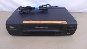 lot 181 image: Philips Magnavox VCR, model VRX262AT01