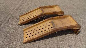 lot 189 image: Steel ramps