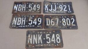 lot 192 image: Lot of 5 1968 Texas license plates