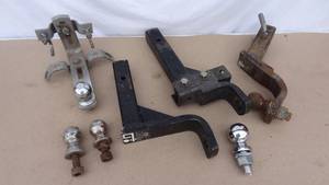 lot 230 image: Lot of trailer hitches