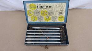 lot 259 image: Vintage Chicago #3100 Reseating Set