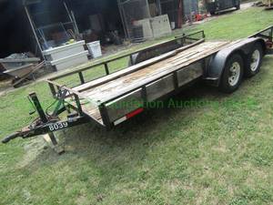 lot 2 image: Dual axle trailer 16ft, no title