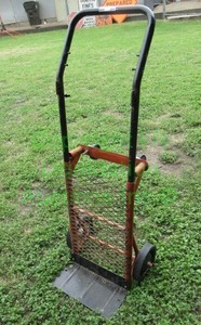 lot 369 image: Convertible hand truck