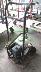 lot 361 image: Honda vibration soil plate compactor