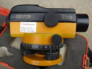 lot 44 image: GeoTop G24B surveyors auto-level in carry case