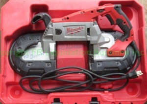 lot 301 image: Milwaukee deep cut band saw model 6232-20